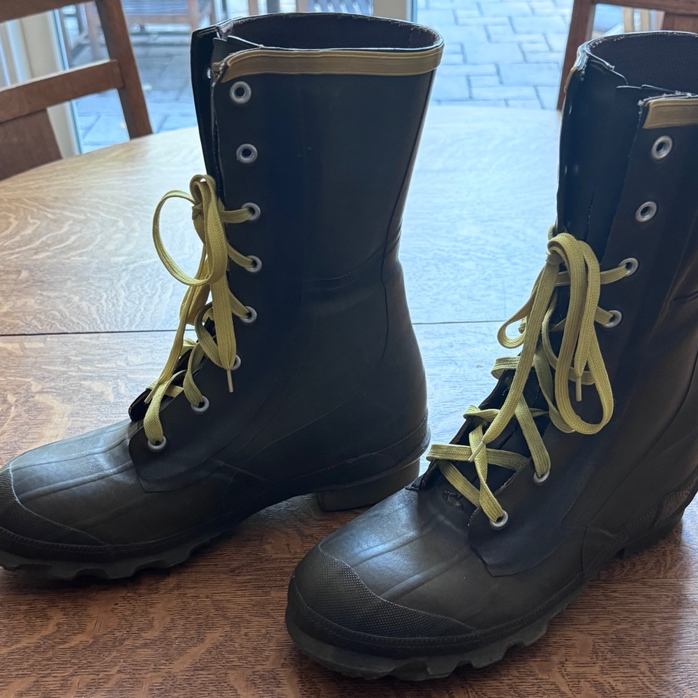 Men’s Vintage Lacrosse outdoor hunting boot. Waterproof Mid Calf. Olive Brown